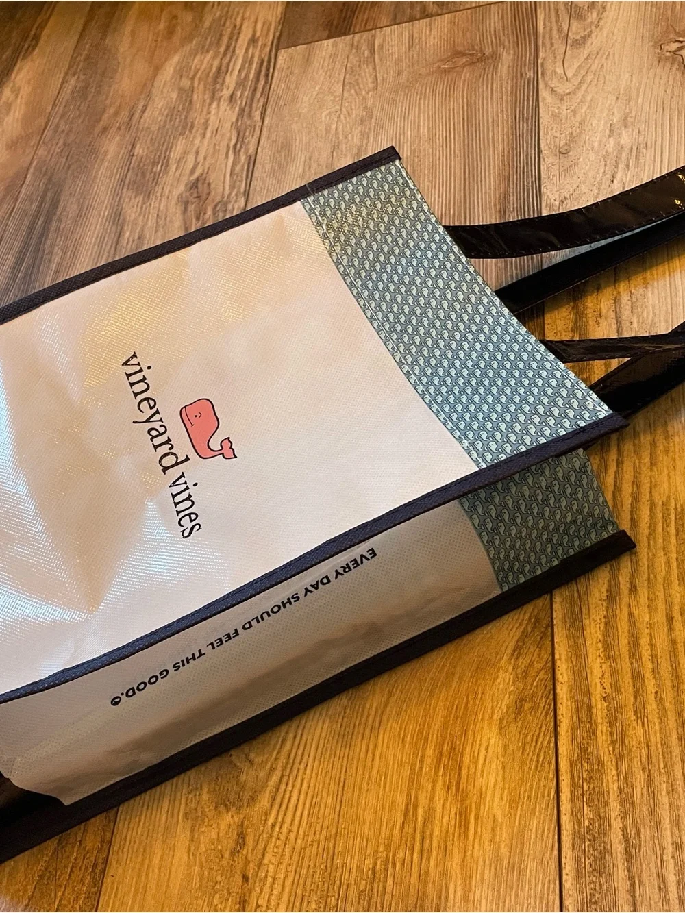 Vineyard Vines Blue Floral Travel/Makeup Pouch